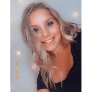 Meet your Posher, Lily